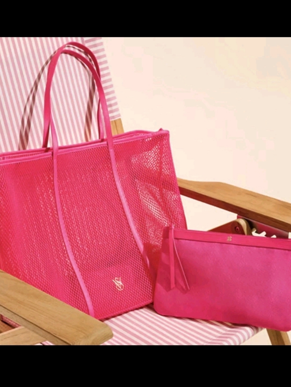 New Victoria’s Secret pink mesh tote bag with matching pouch